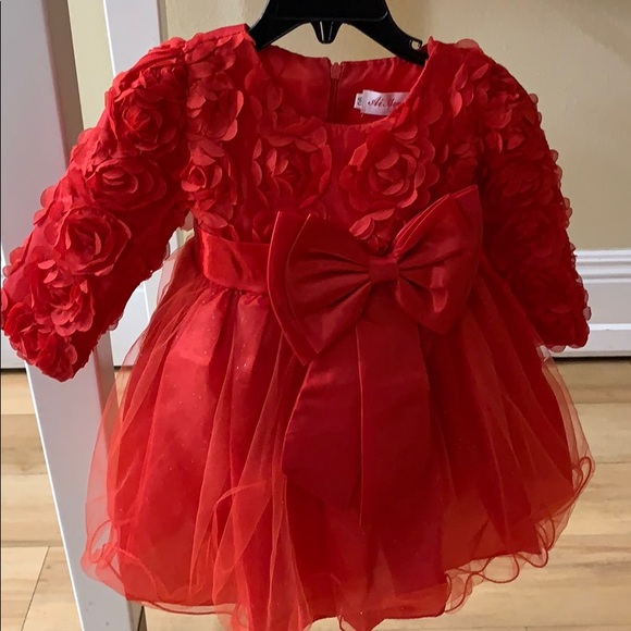 Red dress - Picture 1 of 6